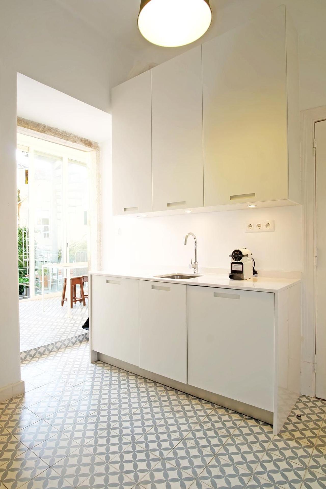 Cec Charm At Coolest Area To Stay: Pr. Real / Br. Alto Apartment Lissabon