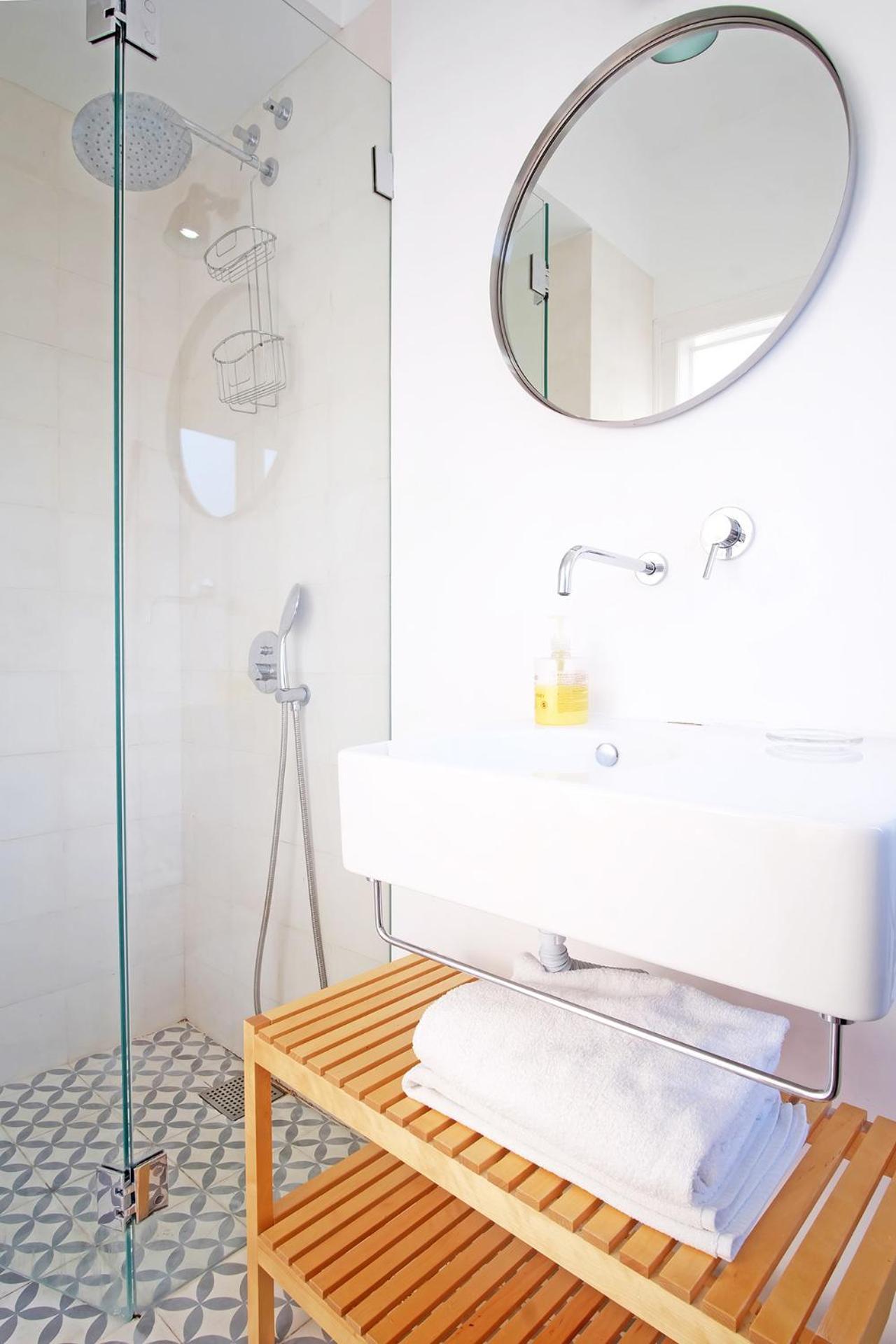Cec Charm At Coolest Area To Stay: Pr. Real / Br. Alto Lissabon